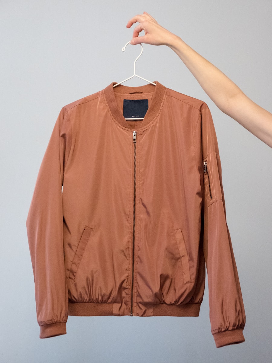 Volt utility jacket with cargo pockets
